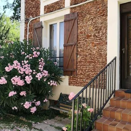 Charming 2-room Flat Near Paris * Nogent-sur-Seine